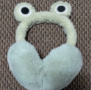 Hot Topic Frog Earmuffs - Cream and Gray